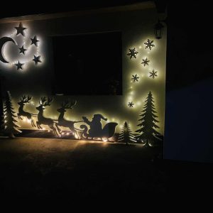 Decorațiune Perete Crăciun – Brad, Cerbi și Sanie (4 m lățime)